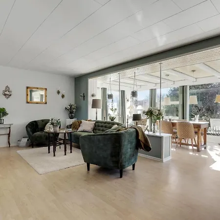 Lovely Home In Gudhjem With Wifi Semesterbostad Gudhjem