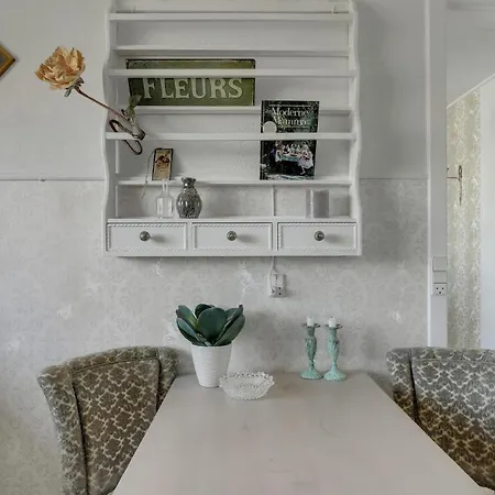 Lovely Home In Gudhjem With Wifi Semesterbostad *